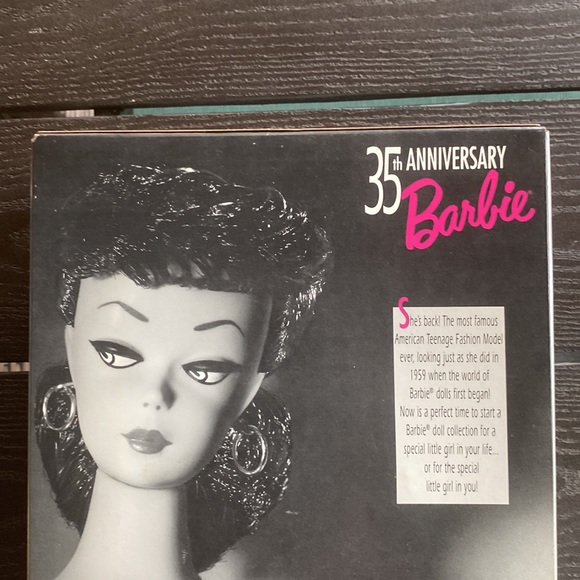 NRFB ~ 35th Anniversary Original 1958 Barbie Doll & Package Reproduction - Picture 6 of 12